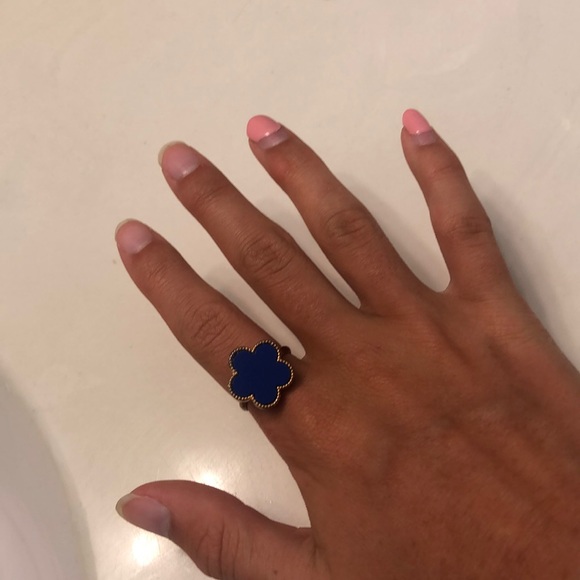 Set of matching necklace and ring - Picture 2 of 3